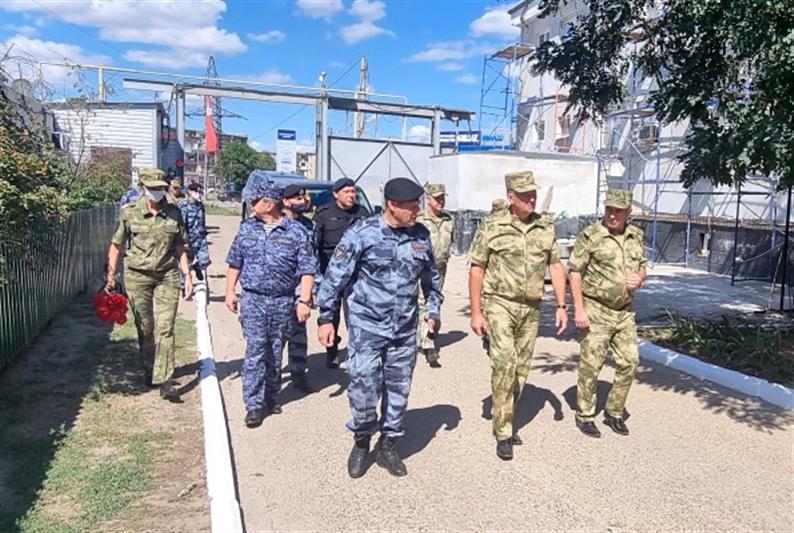 Командующий Южным округом проинспектировал подразделения Управления Росгвардии по Астраханской области