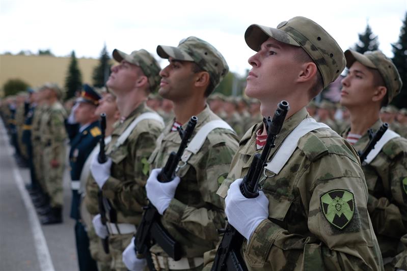 Бригаде оперативного назначения Центрального округа Росгвардии вручили Боевое знамя
