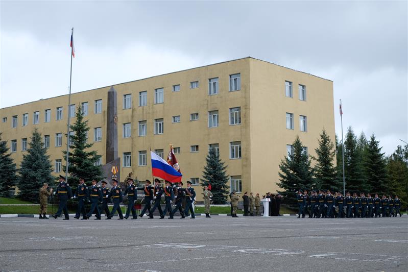 Бригаде оперативного назначения Центрального округа Росгвардии вручили Боевое знамя