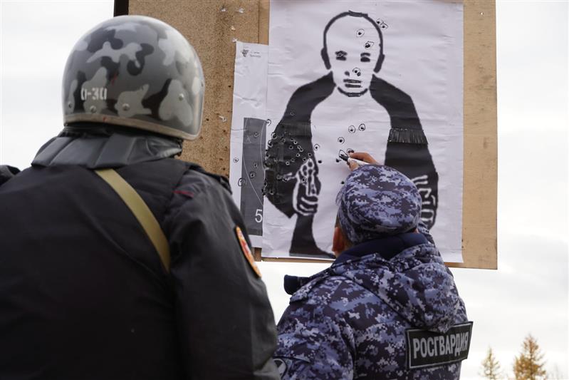 В НАО сотрудники Росгвардии успешно выполнили упражнения ситуационных стрельб