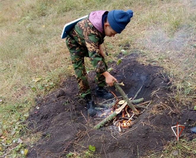 Спецназовцы Росгвардии провели мастер-классы для тюменских кадет 