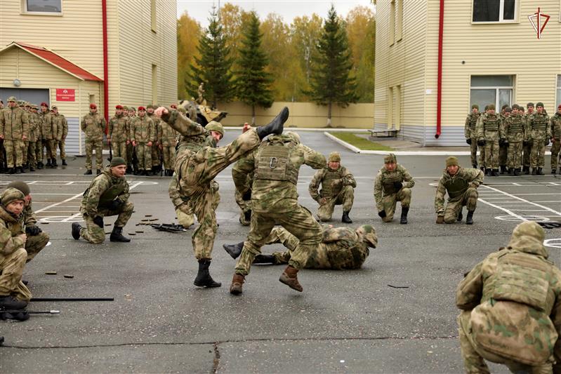 Военнослужащие отряда спецназа «Ермак» Росгвардии отметили профессиональный праздник