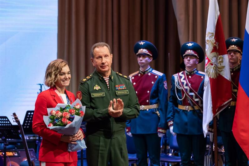 Генерал армии Виктор Золотов вручил спортсменам-олимпийцам Росгвардии ведомственные награды