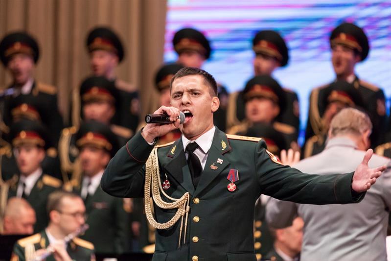 Генерал армии Виктор Золотов вручил спортсменам-олимпийцам Росгвардии ведомственные награды