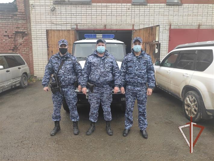 Росгвардейцы оперативно разыскали пропавших детей на Урале