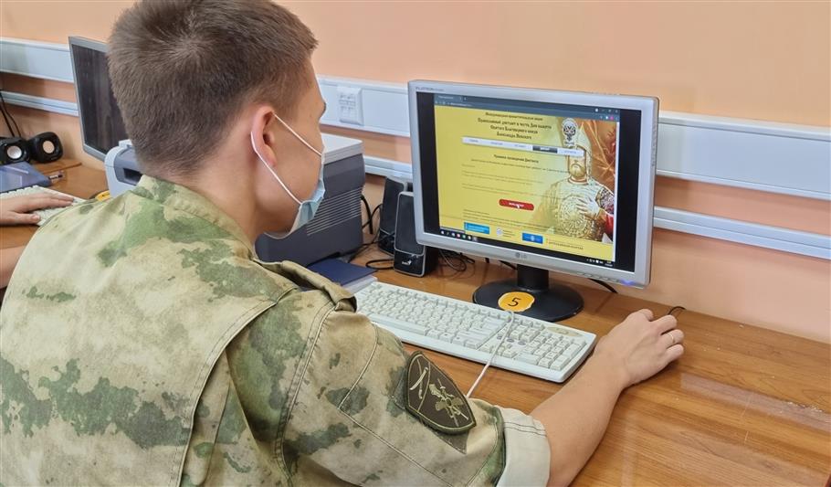 Росгвардейцы в Астрахани присоединились к международной акции в память об Александре Невском (видео)