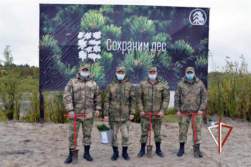 Росгвардейцы присоединились к всероссийскому экологическому проекту в Югре