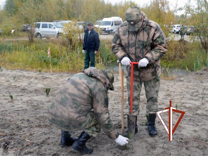 Росгвардейцы присоединились к всероссийскому экологическому проекту в Югре
