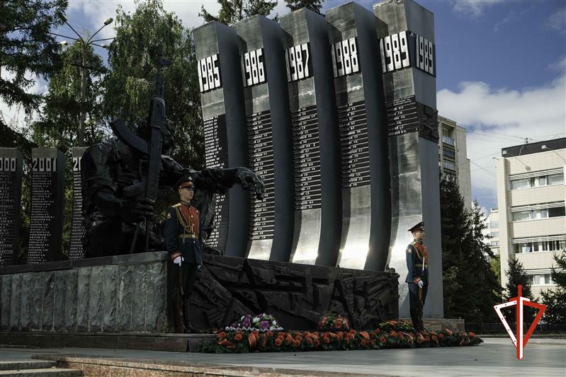 Уральские росгвардейцы стали лауреатами Всероссийской премии «Офицеры России» (видео)