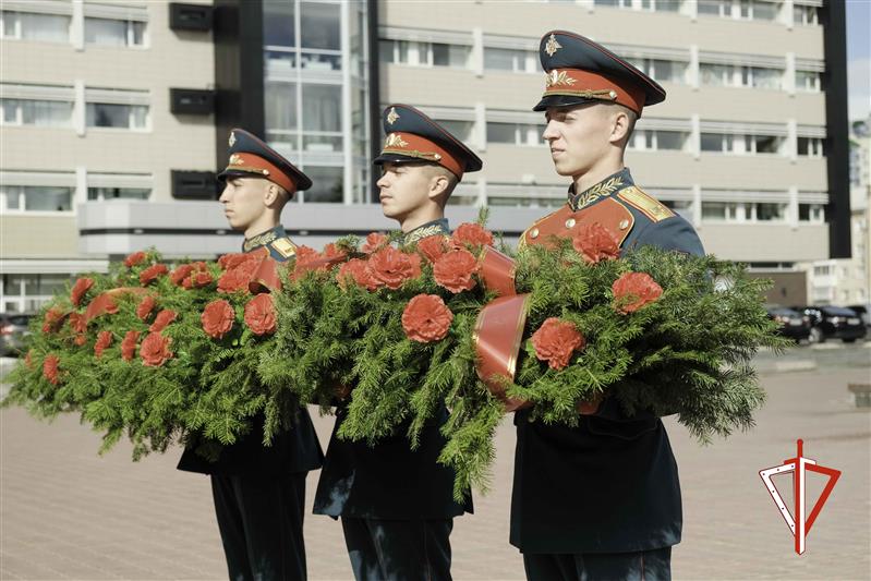 Уральские росгвардейцы стали лауреатами Всероссийской премии «Офицеры России» (видео)
