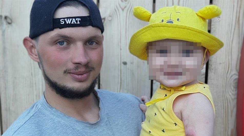 Жительница Омска поблагодарила росгвардейца за помощь в спасении её сына
