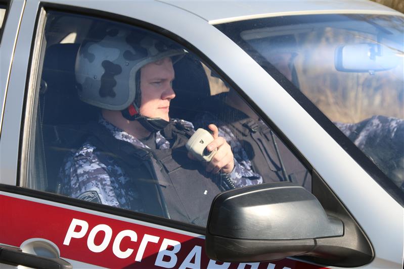 Росгвардейцы задержали петербуржца, открывшего стрельбу в ходе уличного конфликта