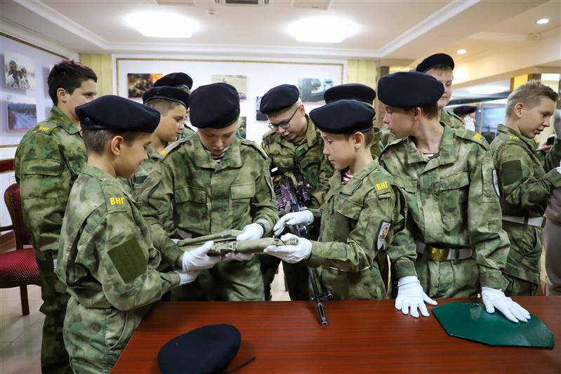 Рязанские школьники посетили Центральный музей Росгвардии