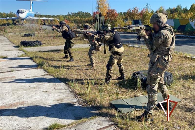 В Югре состоялся полевой выход СОБР Росгвардии