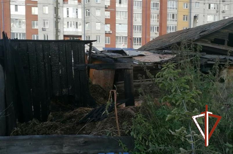 Сотрудники Росгвардии оказали содействие экстренным службам на пожаре в Тюмени