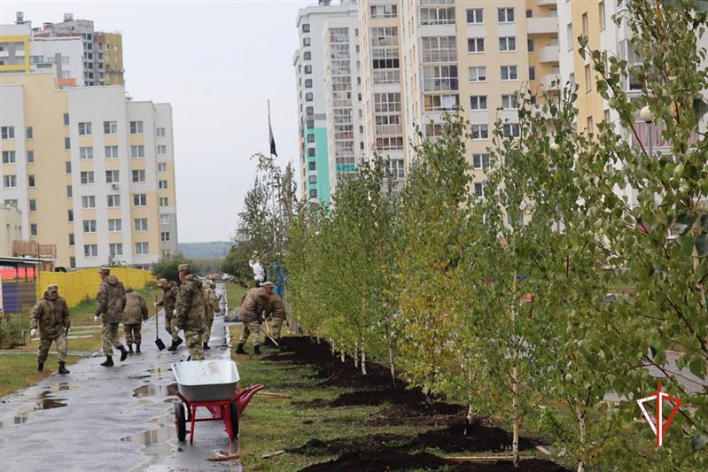 Росгвардейцы присоединились к Всероссийскому экологическому субботнику «Зеленая Россия»