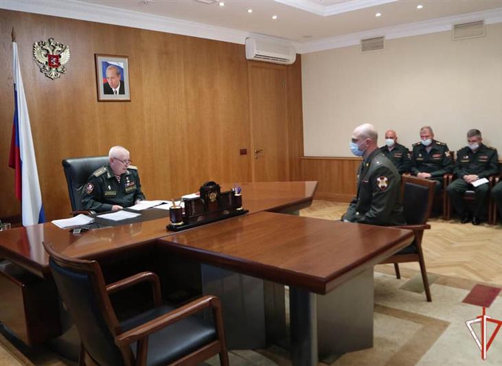 Командующий Уральским округом Росгвардии провел личный прием граждан в приемной главы государства в УрФО