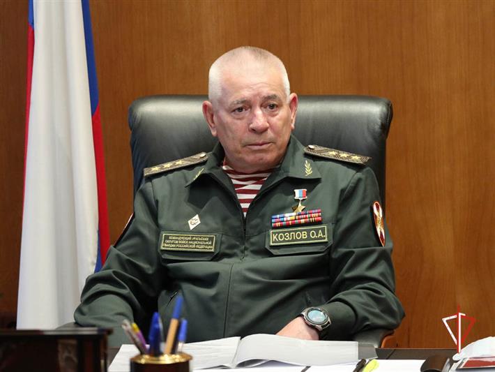 Командующий Уральским округом Росгвардии провел личный прием граждан в приемной главы государства в УрФО