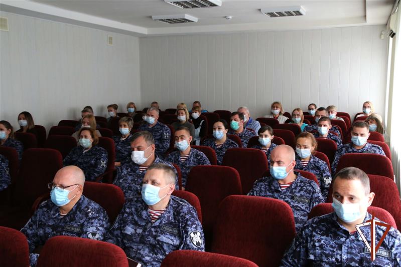 Командующий Уральским округом Росгвардии проверил подразделения ведомства на Южном Урале