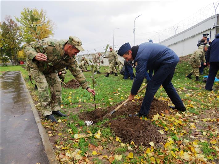 Военнослужащие нижегородского авиационного полка Росгвардии приняли участие в экологической акции
