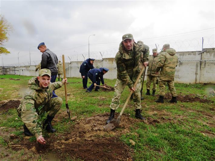 Военнослужащие нижегородского авиационного полка Росгвардии приняли участие в экологической акции