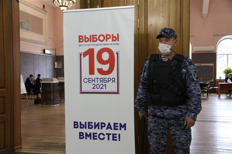 Более 16 тысяч росгвардейцев Центрального округа Росгвардии принимают участие в охране общественного порядка в дни голосования