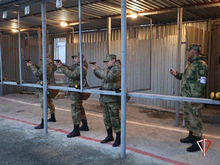 В Управлении Уральского округа Росгвардии состоялись плановые занятия