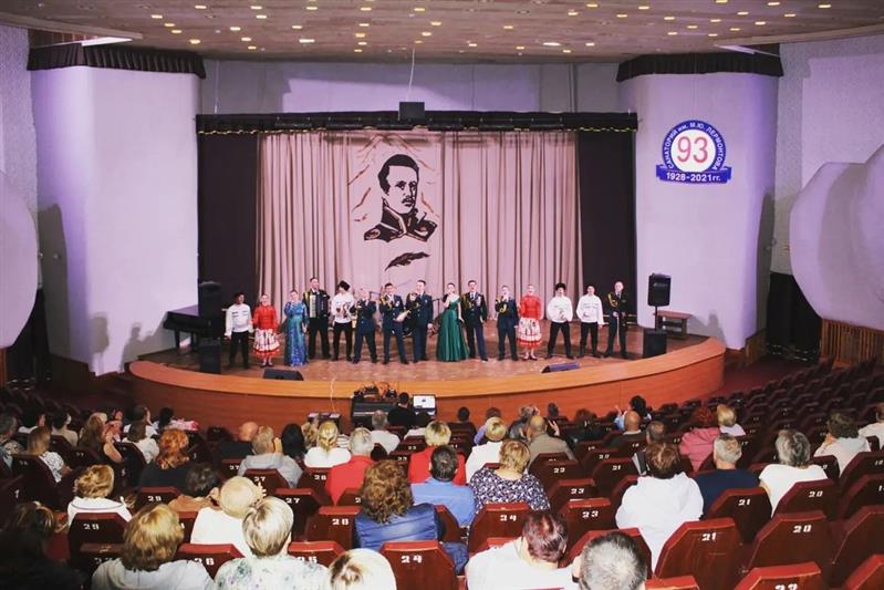 Ансамбль песни и пляски Северо-Кавказского округа Росгвардии дал концерты в Пятигорске