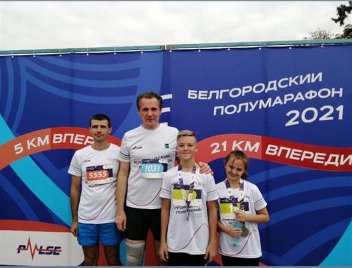 Сотрудники и ветераны Росгвардии приняли участие в белгородском полумарафоне