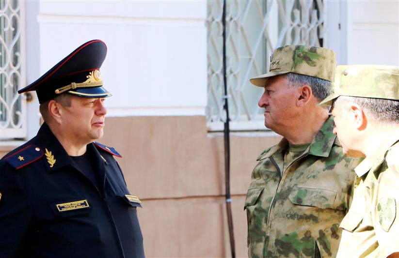 Командующий Южным округом Росгвардии проинспектировал подразделения  ведомства в Ростовской области