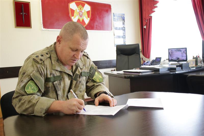 В Кабардино-Балкарии между Росгвардией и одной из школ республики подписано соглашение о сотрудничестве