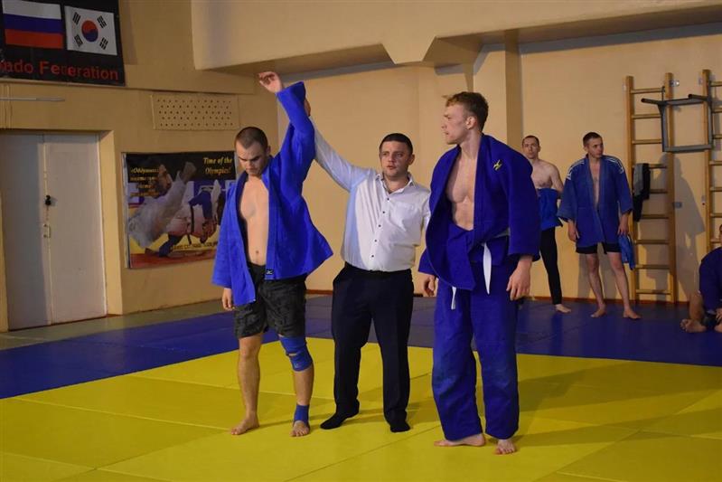 Росгвардейцы одержали победу на чемпионате «Динамо» по самбо в Курске