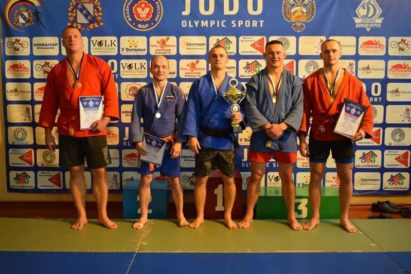 Росгвардейцы одержали победу на чемпионате «Динамо» по самбо в Курске