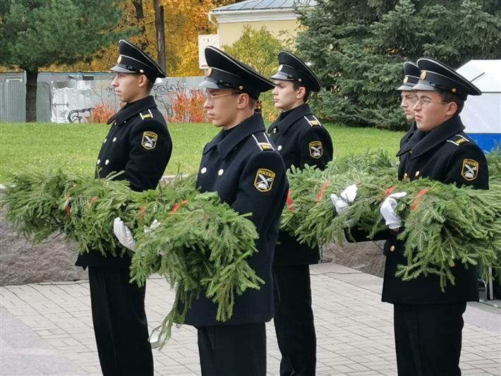 Представители Росгвардии почтили память воинов, освобождавших от фашистов Карелию