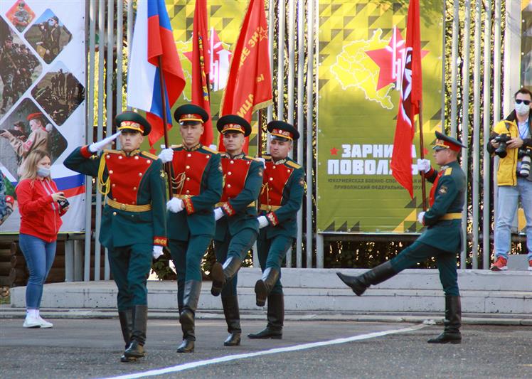 Оренбургский спецназ Росгвардии продемонстрировал боевое мастерство участникам «Зарницы Поволжья» 