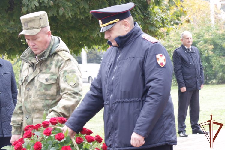 Росгвардейцы почтили память коллег, погибших при нападении на Нальчик в 2005 году
