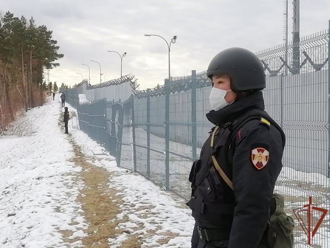 Росгвардия приняла участие во Всероссийской тренировке по гражданской обороне в Якутии