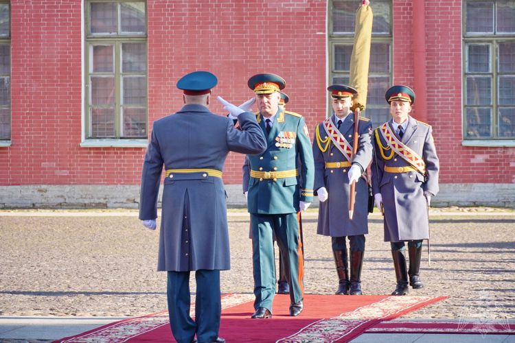 В Санкт-Петербурге специальному моторизованному полку Северо-Западного округа Росгвардии вручено Боевое знамя