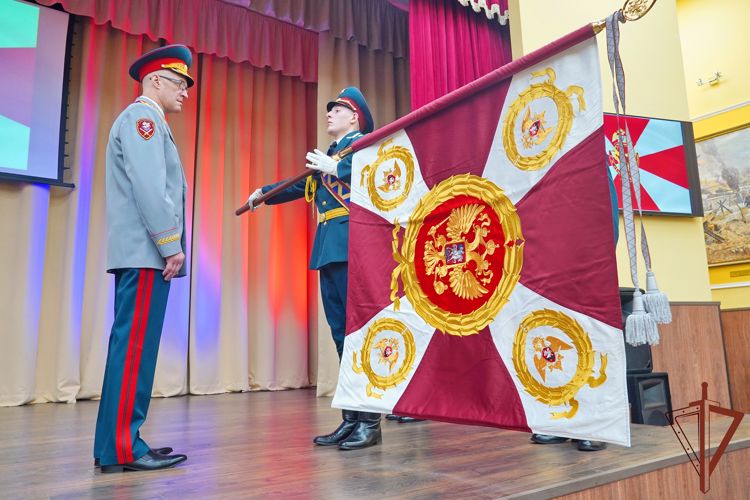В Санкт-Петербурге батальону связи  Северо-Западного округа Росгвардии вручено Боевое знамя