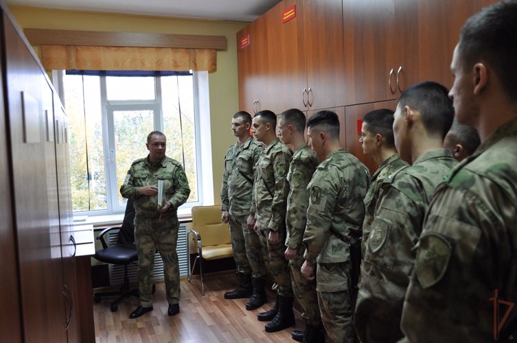 В Уральском округе Росгвардии стартовал сбор офицеров-выпускников военных вузов 2021 года 
