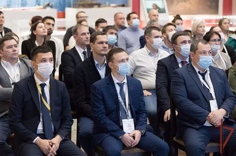 Ветеран Росгвардии принял участие во Всероссийском форуме «Национальная безопасность»