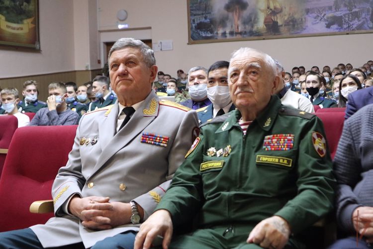 Калиновская дивизия по охране важных государственных объектов и специальных грузов Уральского округа Росгвардии отметила свое 65-летие