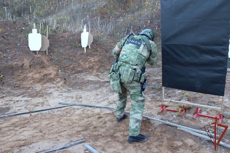 Сотрудники вологодского ОМОН Росгвардии провели полевой выход 