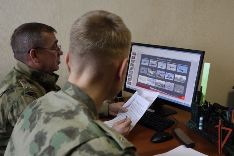 В Уральском округе Росгвардии завершился сбор офицеров-выпускников военных вузов 2021 года 