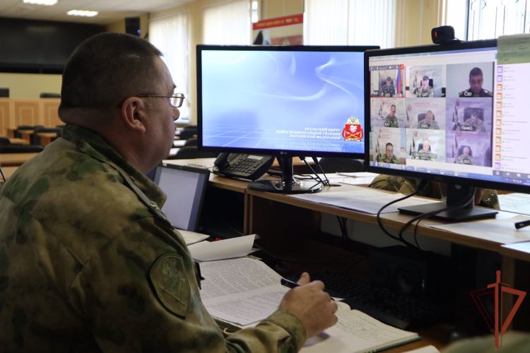 Уральский округ Росгвардии принял участие во  всероссийской штабной тренировке МЧС России