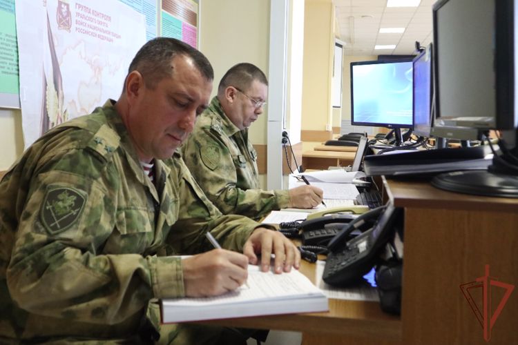 Уральский округ Росгвардии принял участие во  всероссийской штабной тренировке МЧС России