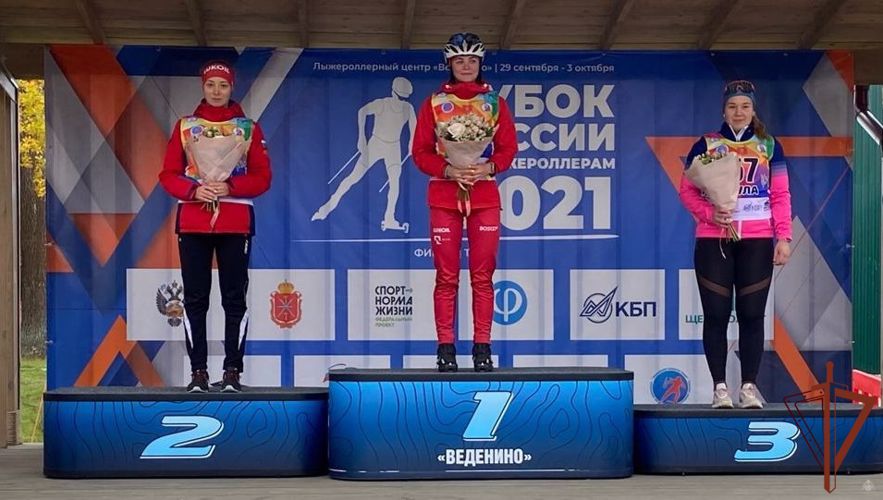 Спортсменка из Росгвардии победила в Кубке России по лыжероллерам