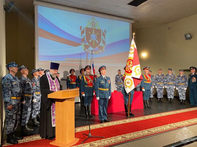 Калининградскому специальному моторизованному полку Росгвардии вручено Боевое знамя