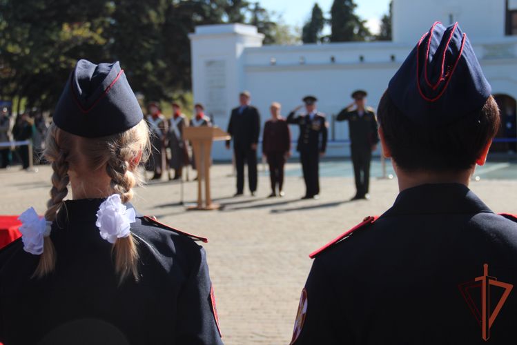 Учащиеся севастопольского профильного класса Росгвардии прошли посвящение в кадеты