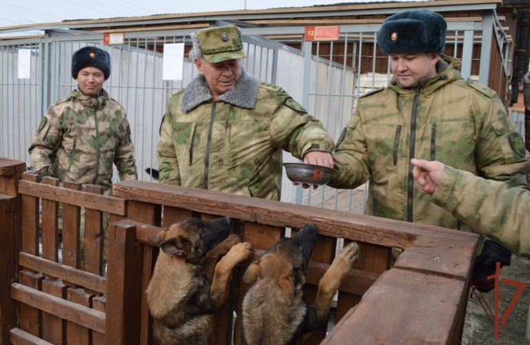Командующий Уральским округом Росгвардии проинспектировал подразделения ведомства в Тюменской области